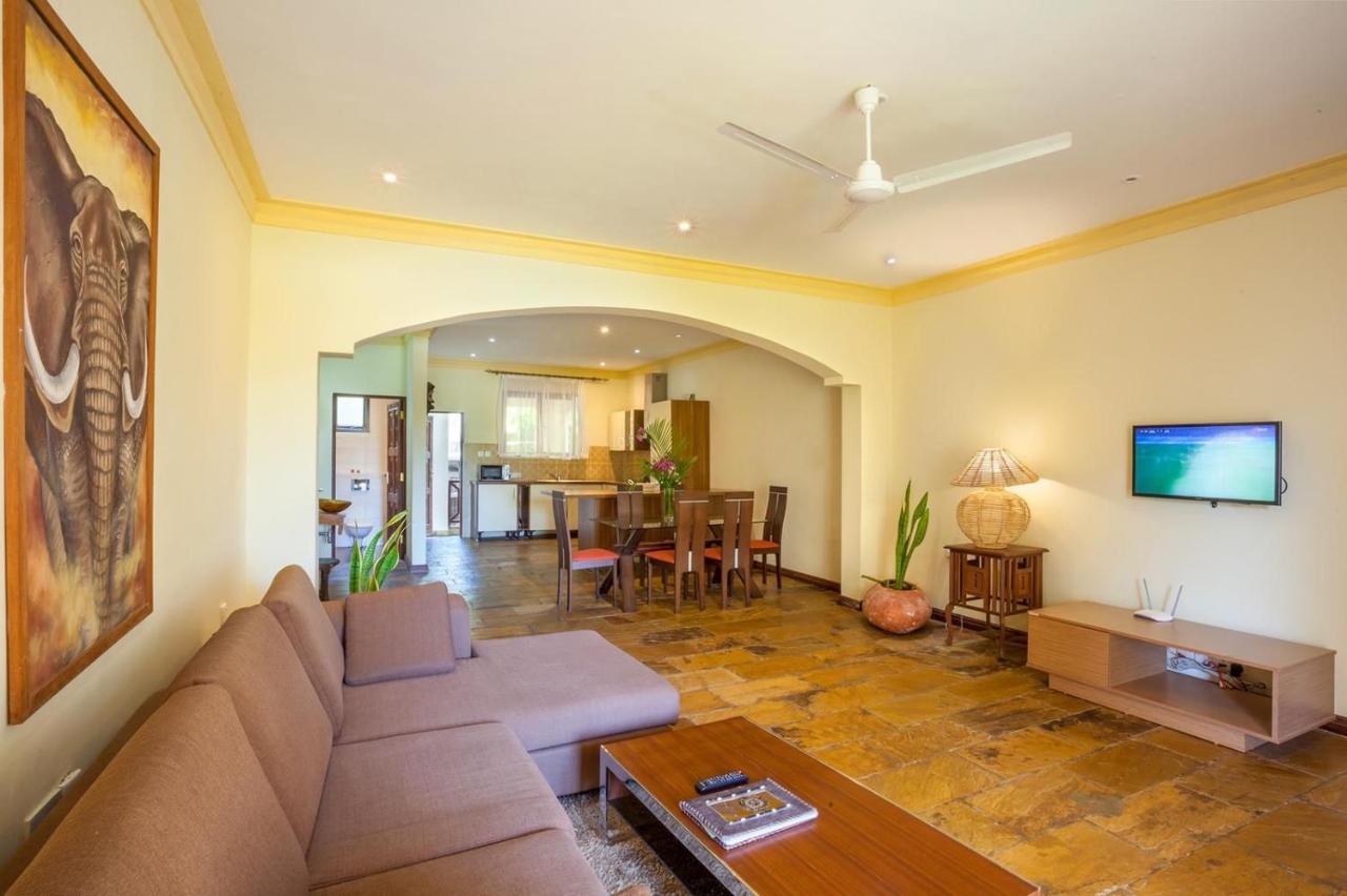 Amani Luxury Apartments Момбаса Екстериор снимка