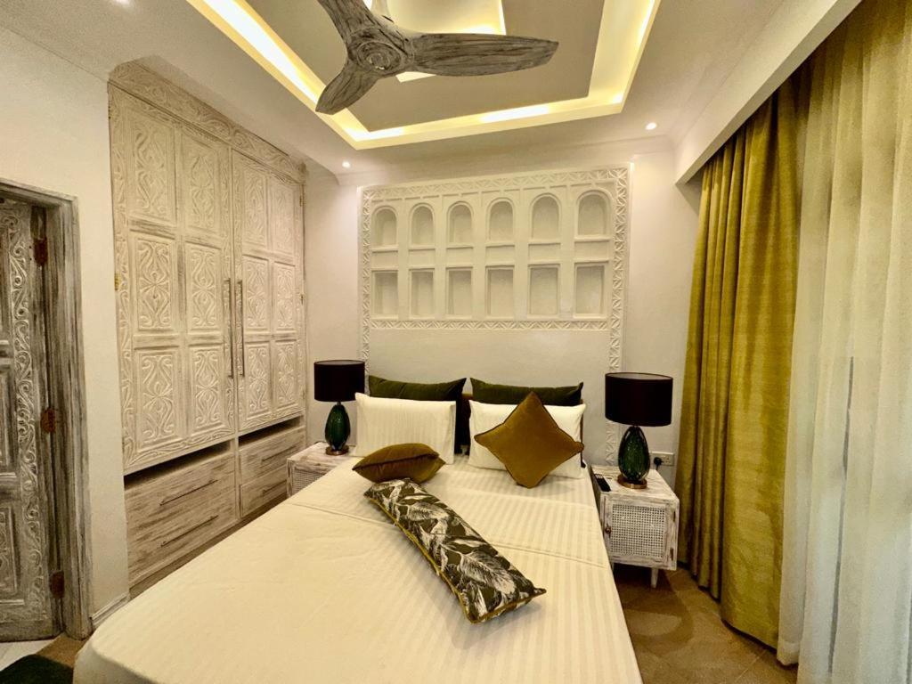 Amani Luxury Apartments Момбаса Екстериор снимка