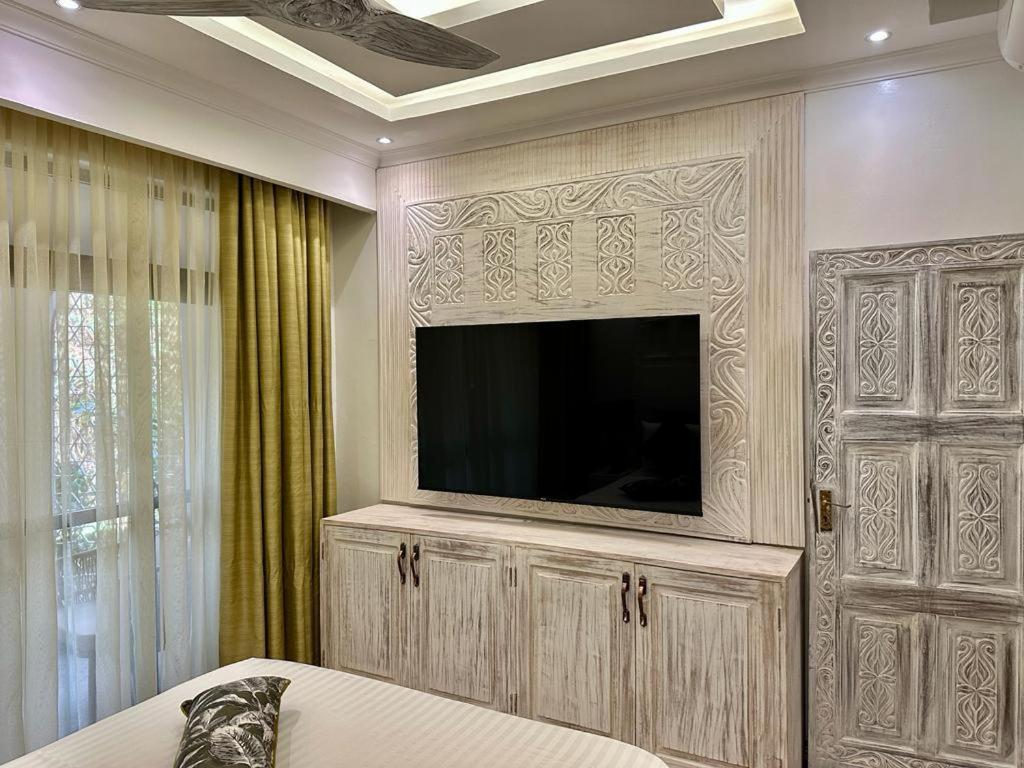 Amani Luxury Apartments Момбаса Екстериор снимка