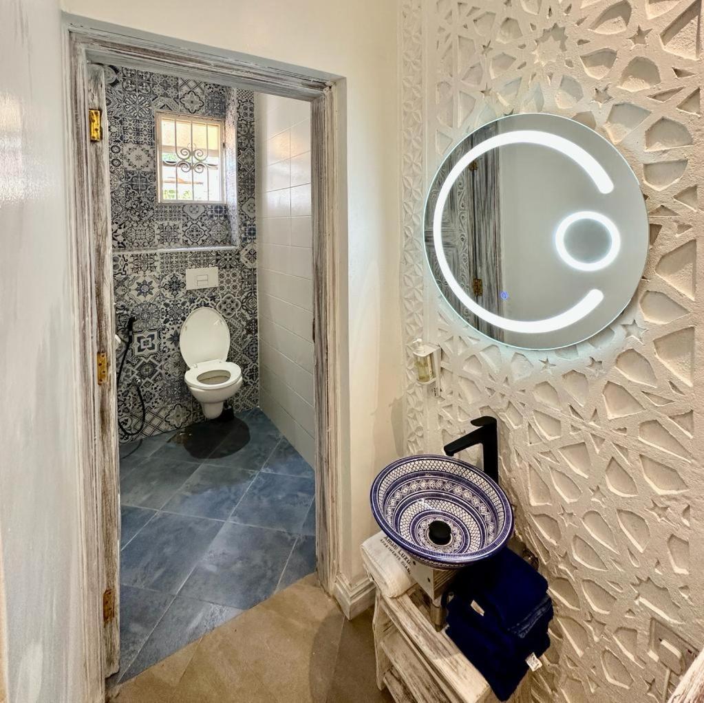 Amani Luxury Apartments Момбаса Екстериор снимка
