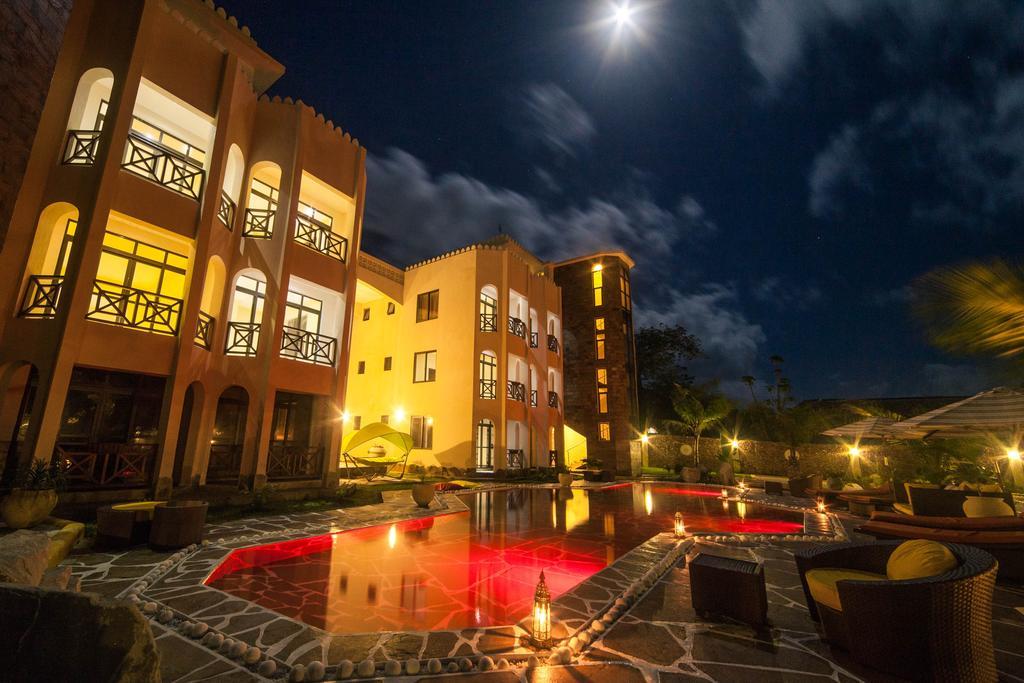 Amani Luxury Apartments Момбаса Екстериор снимка