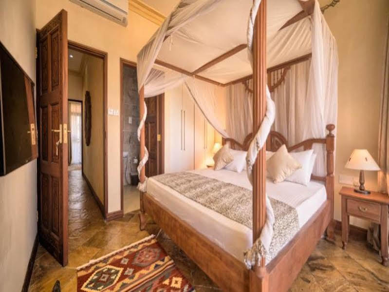 Amani Luxury Apartments Момбаса Екстериор снимка