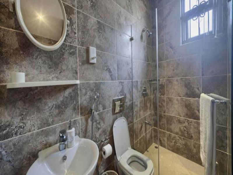 Amani Luxury Apartments Момбаса Екстериор снимка
