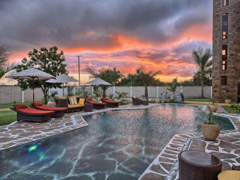Amani Luxury Apartments Момбаса Екстериор снимка