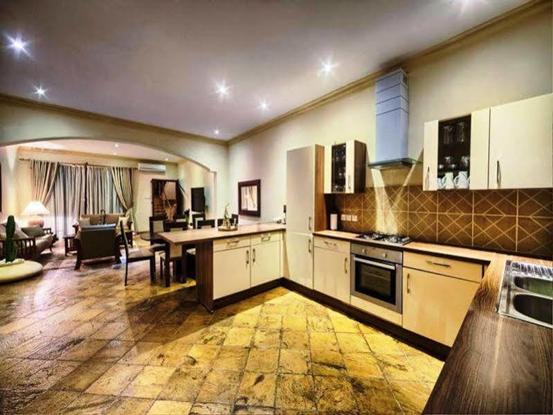 Amani Luxury Apartments Момбаса Екстериор снимка
