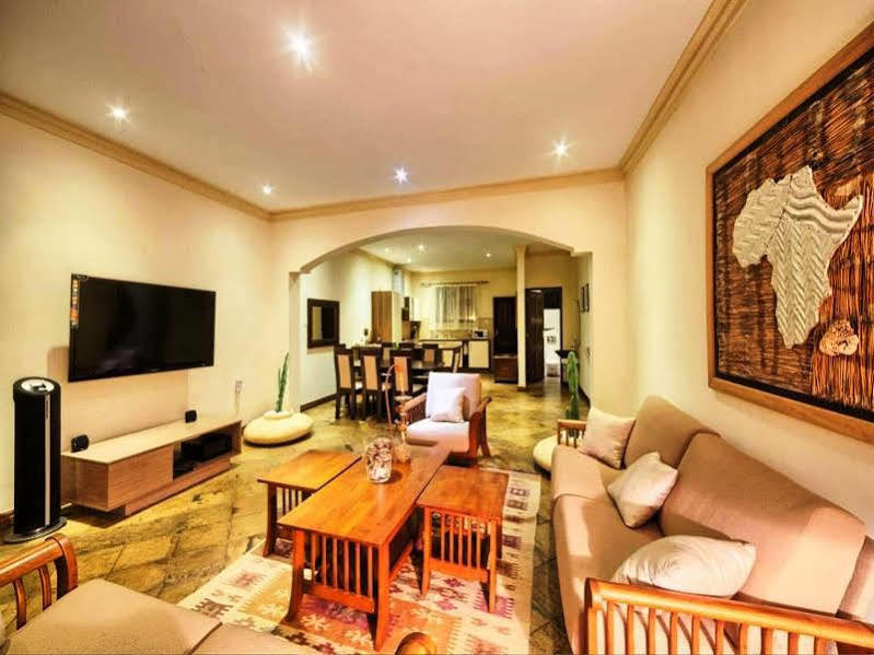 Amani Luxury Apartments Момбаса Екстериор снимка