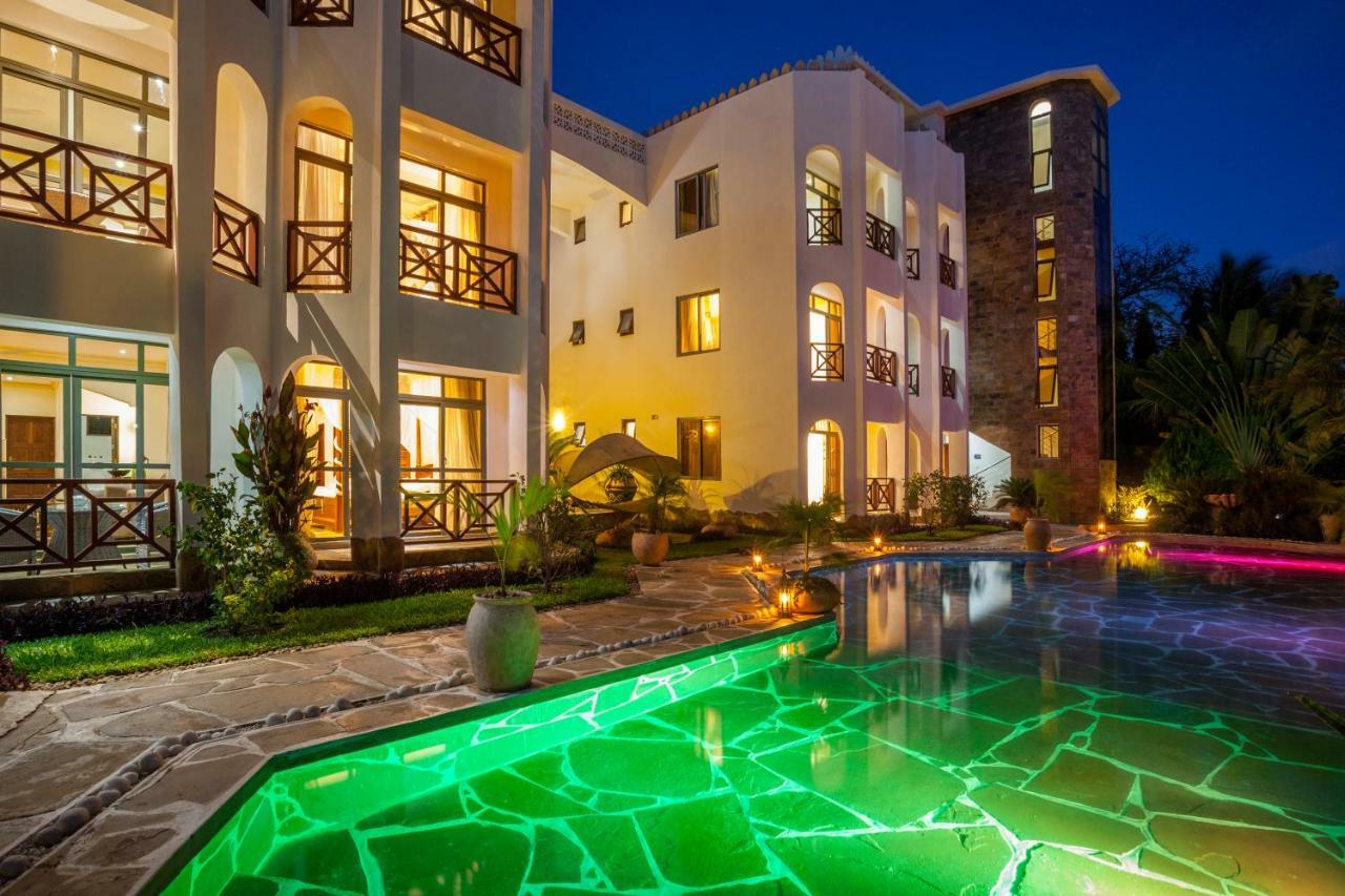 Amani Luxury Apartments Момбаса Екстериор снимка