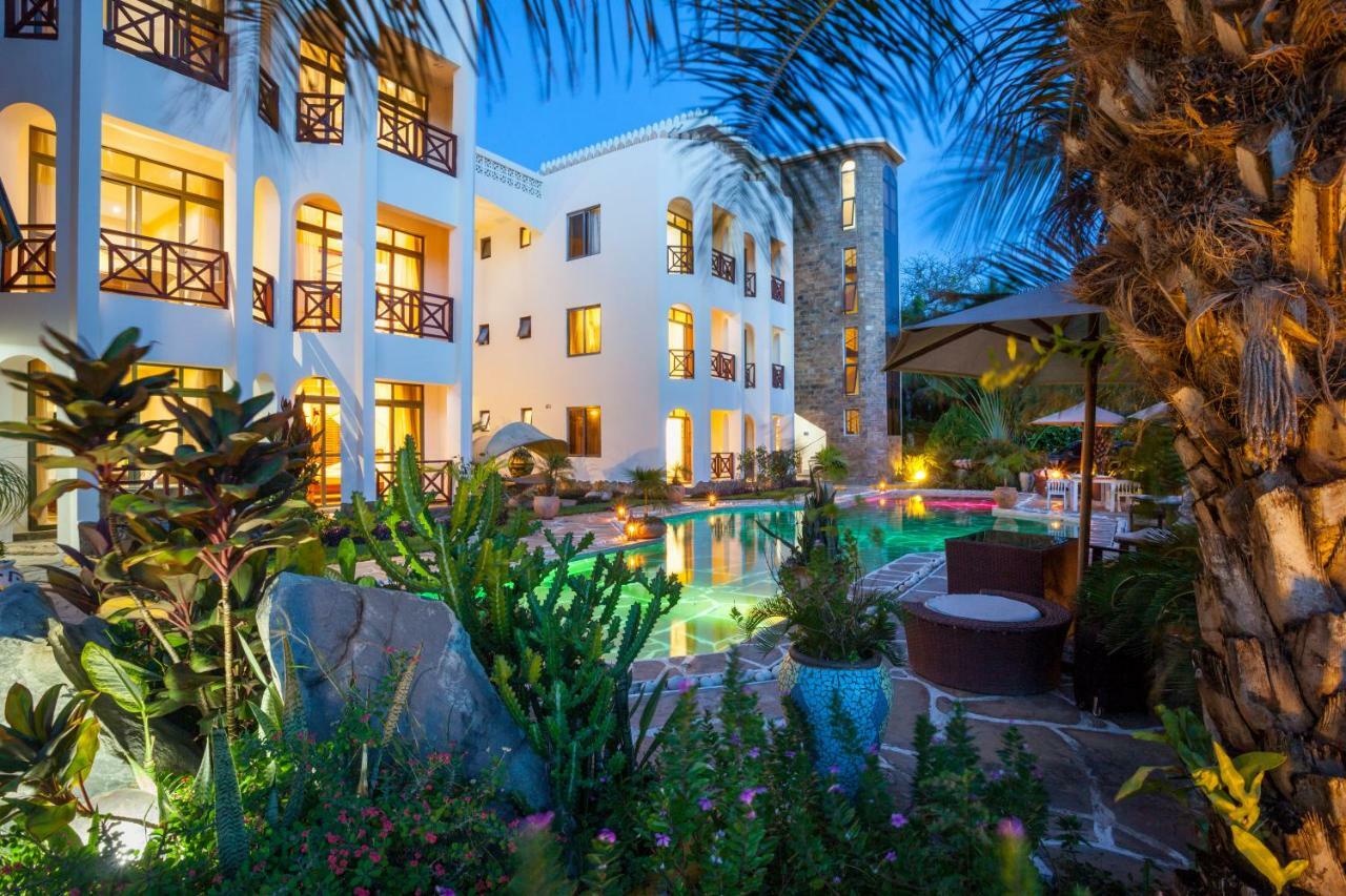 Amani Luxury Apartments Момбаса Екстериор снимка